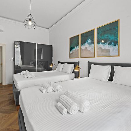 Apartment Augier - Elegant & Spacious - City Centre Pula Bagian luar foto